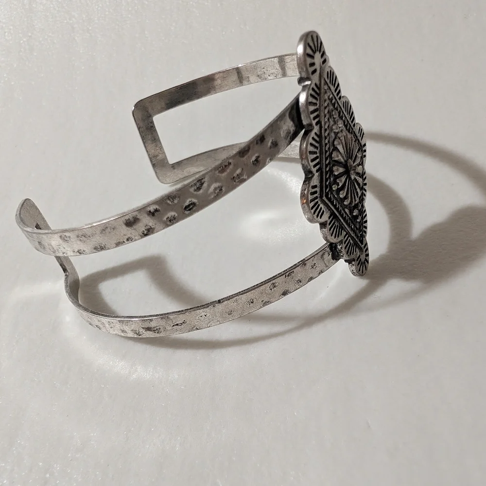 🎀$5 Boho Western Style Bracelets - Picture 3 of 14